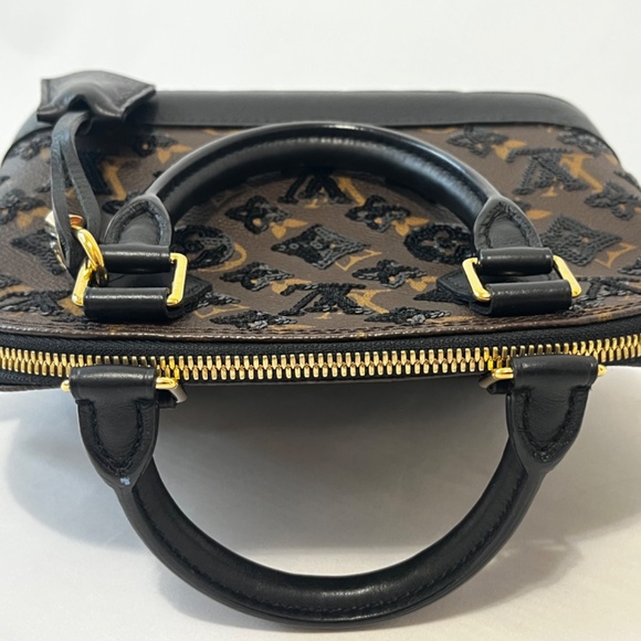 Louis Vuitton Monogram Eclipse Black Sequin (2011 Limited Edition) - Picture 4 of 17